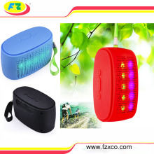 2016 venda quente vermelho azul verde branco portátil levou luz bluetooth speaker